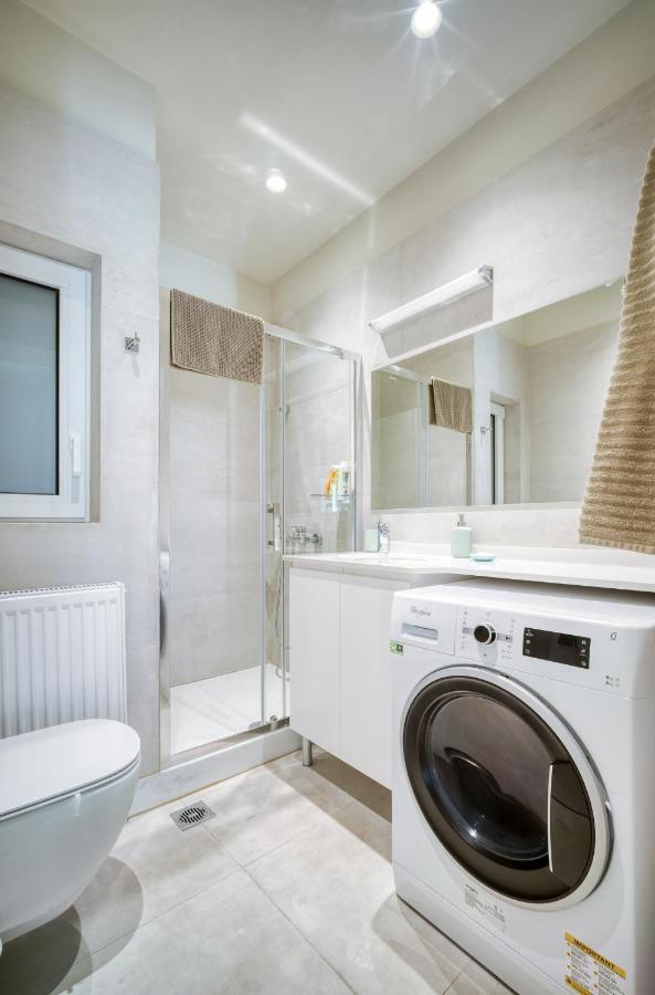 Lovely Sunlit Central Athens 2 Bedroom 2 Bathroom Condo Exterior foto